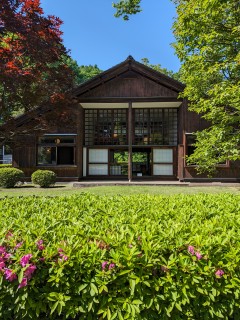 公園の中にある歴史的建造物！