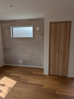 人気のフロア　アカシア色