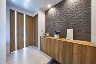 ホワイト系床×建具カラーいろいろコーディネート事例